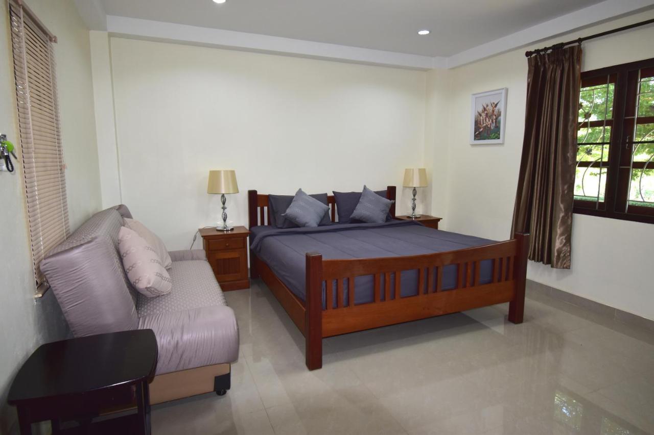 Kate House Bangsaphan Bang Saphan Exteriör bild