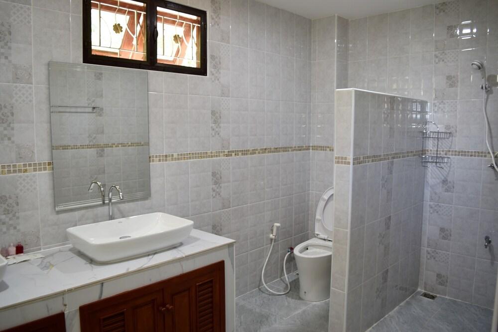 Kate House Bangsaphan Bang Saphan Exteriör bild